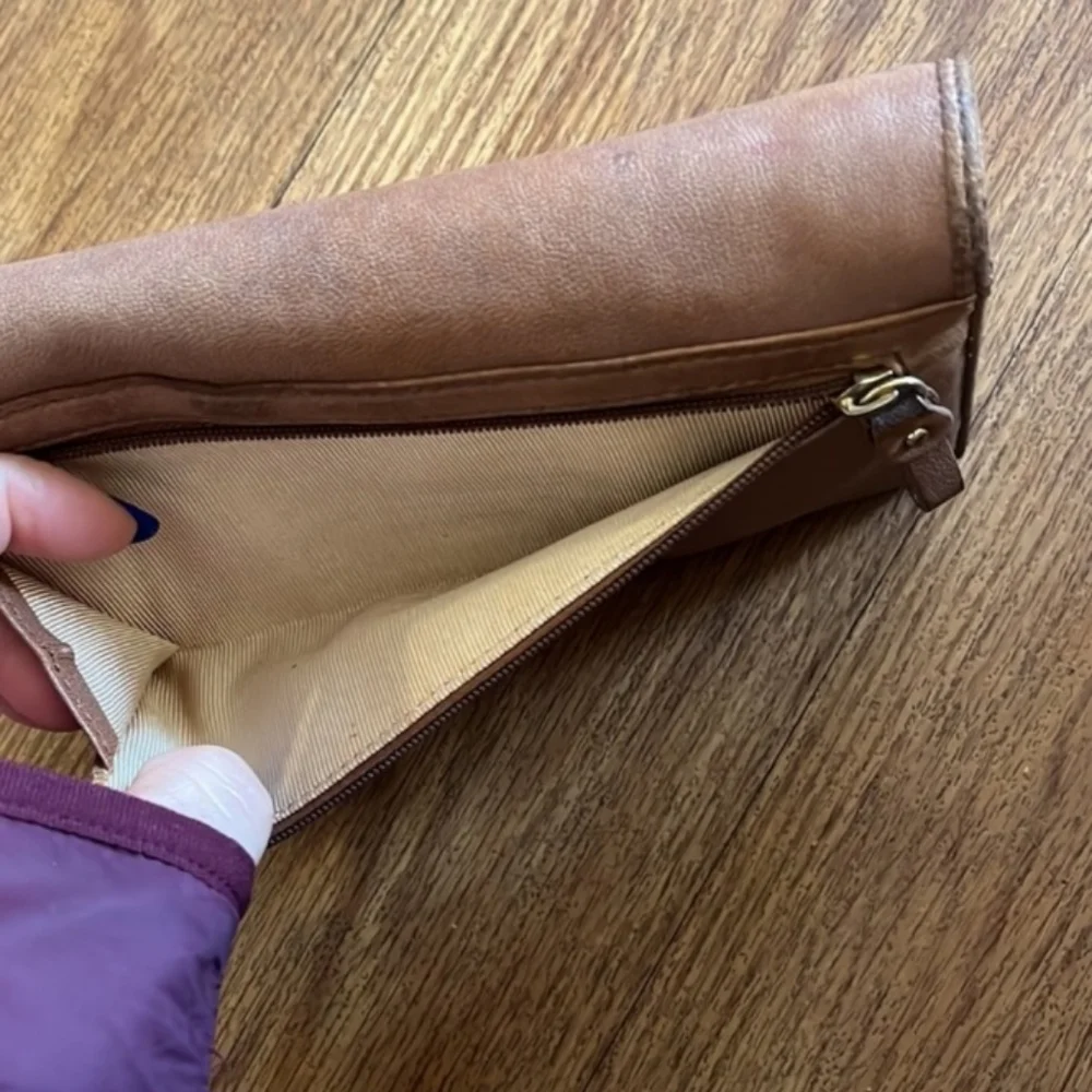 Badgley Mischka Wallet - Picture 3 of 11